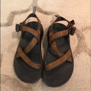 Boys size 5 Chacos.